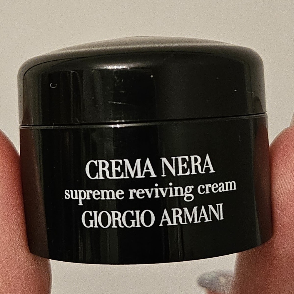 Giorgio Armani Crema Nera